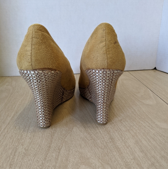 She's Collection Yellow Peep Toe Wedges 9 - Picture 6 of 12